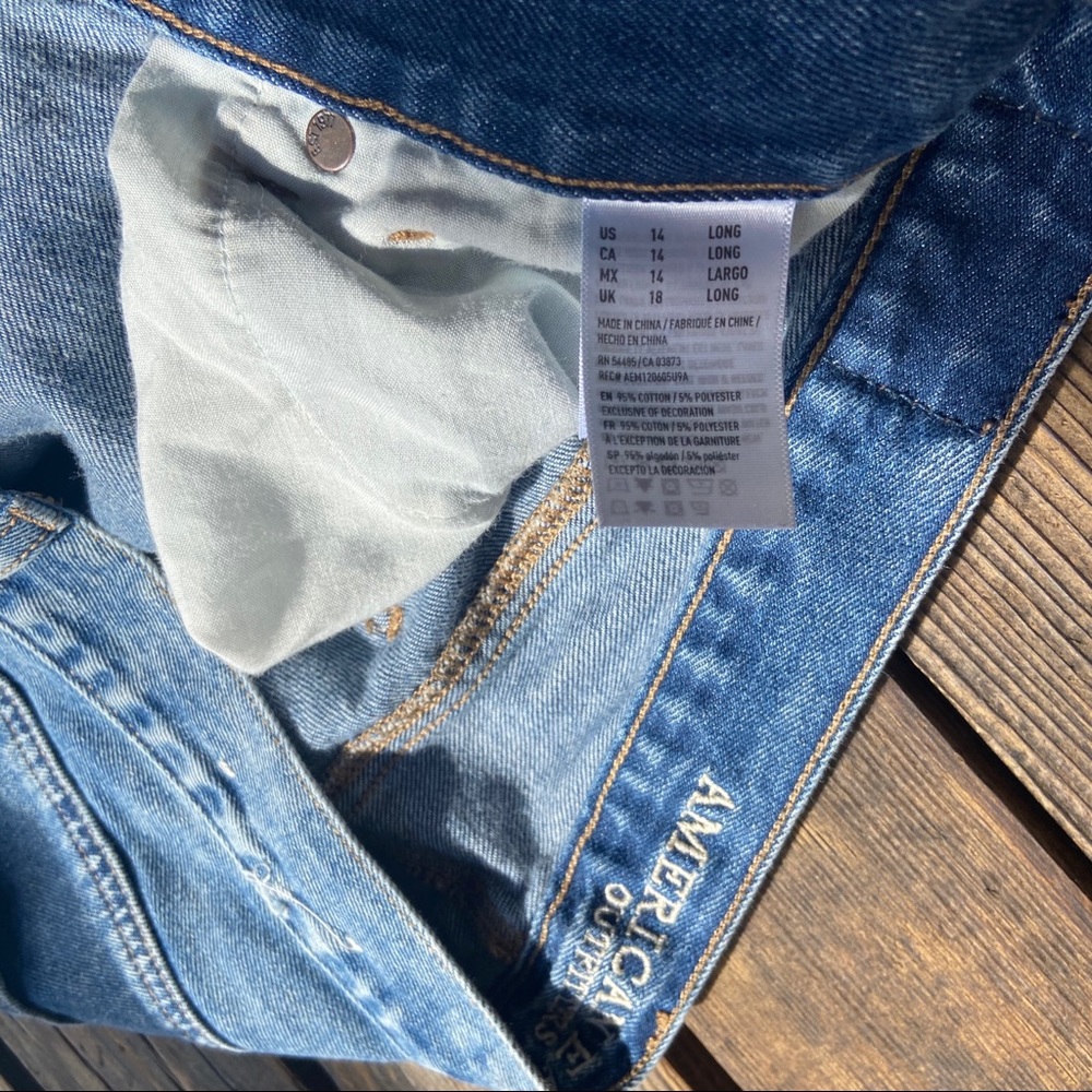 american eagle high waisted mom jeans - Picture 4 of 5